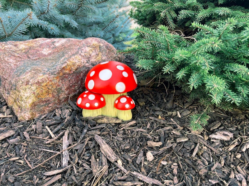 بيج ماوث BigMouth Inc Hide-A-Key Secret Garden Key Hider مقاوم للطقس للتخزين في الهواء الطلق، حامل مفاتيح احتياطي آمن، ديكور ساحة مبتكر، حاوية جيوكاش مثالية - فطر - Image 5